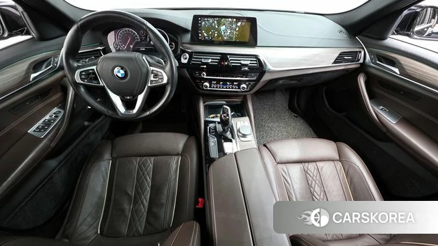 BMW 5 Series (G30) id 3845945 из Кореи 17