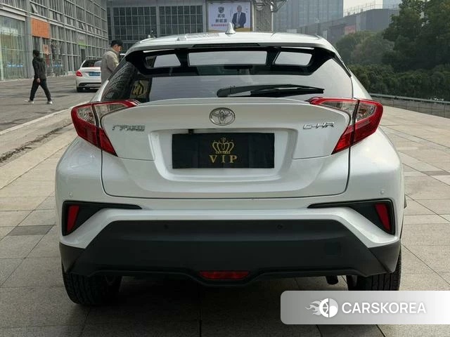 Toyota C-HR id 4272481 из Китая 7