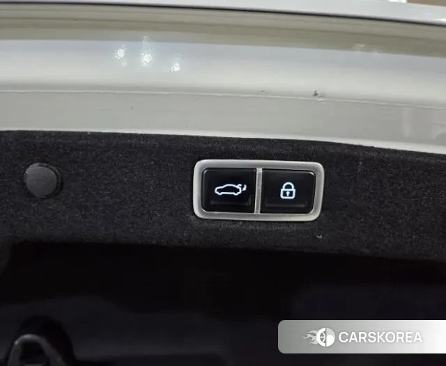 Hyundai Grandeur (GN7) id 3745630 из Кореи 17