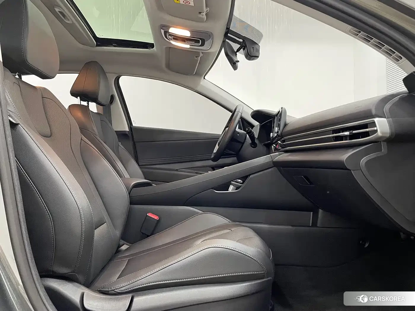 Hyundai Elantra id 4576355 из Китая 15