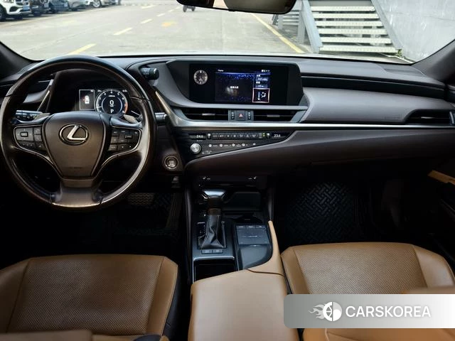 Lexus ES id 4261664 из Китая 16