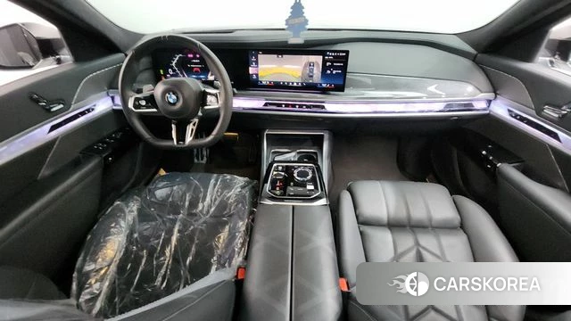 BMW 7 Series (G70) id 4494187 из Кореи 32