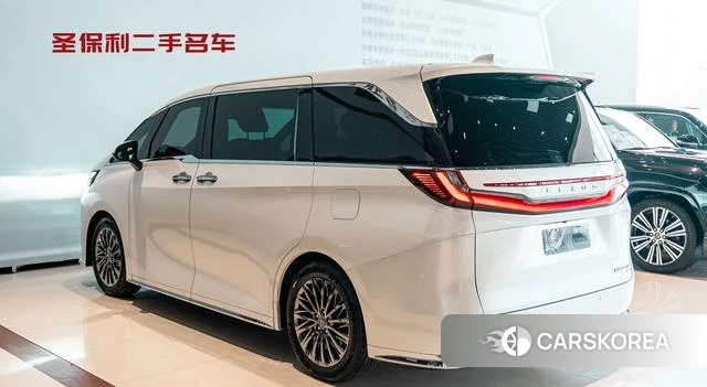 Lexus LM id 4264202 из Китая 19