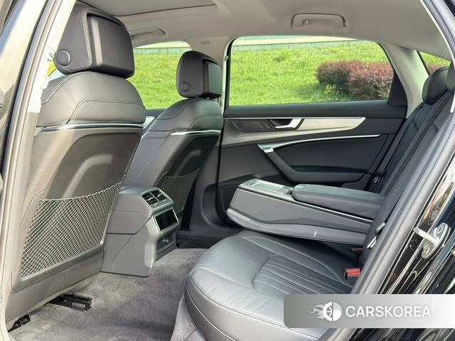 Audi A6L id 4353155 из Китая 7