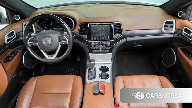 Jeep Grand Cherokee id 4284421 из Кореи 27