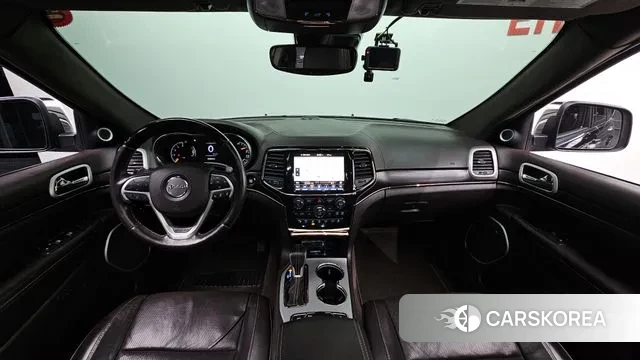 Jeep Grand Cherokee id 3269873 из Кореи 17