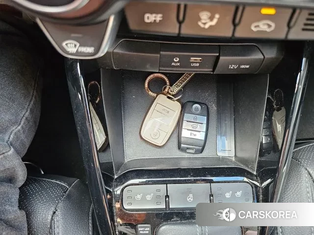 Kia Stonic id 3261717 из Кореи 7