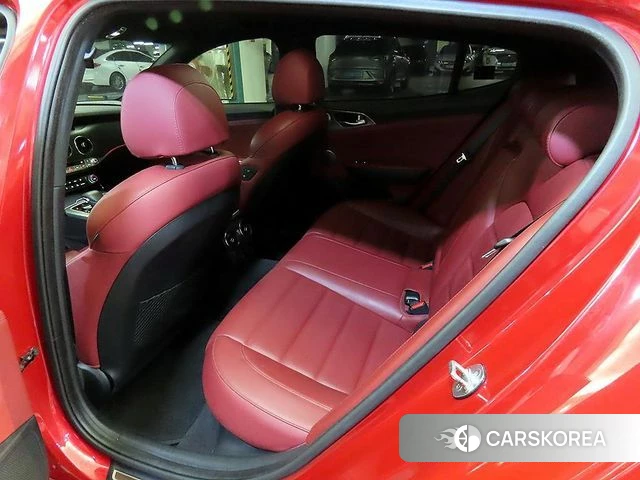 Kia Stinger id 3889384 из Кореи 17