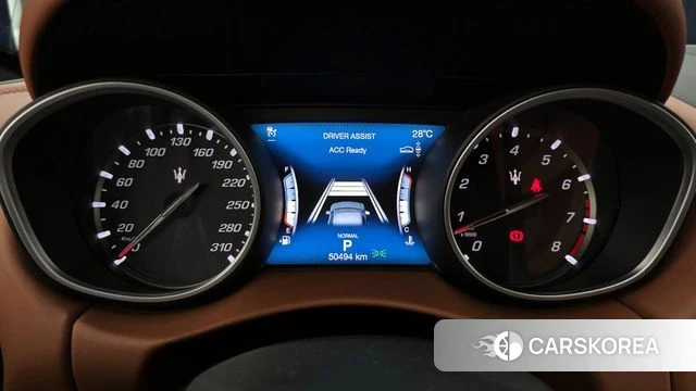 Maserati Levante id 4339406 из Кореи 32