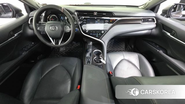 Toyota Camry (XV70) id 4684514 из Кореи 17