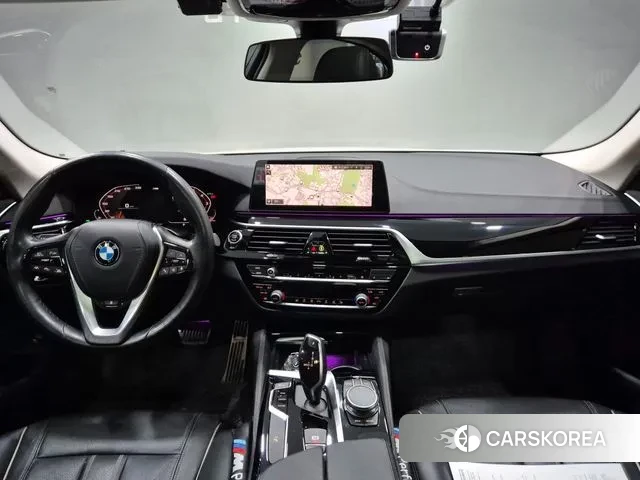 BMW 5 Series (G30) id 3339376 из Кореи 17