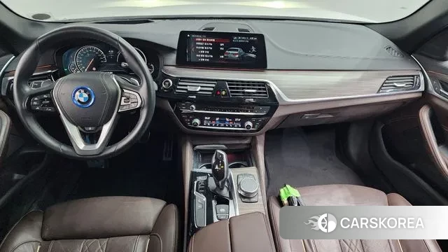 BMW 5 Series (G30) id 3672858 из Кореи 17