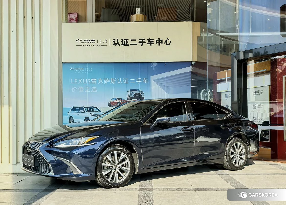 Lexus ES id 4454520 из Китая 8