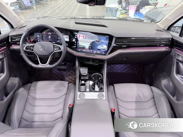 Volkswagen Touareg id 4209214 из Китая 17