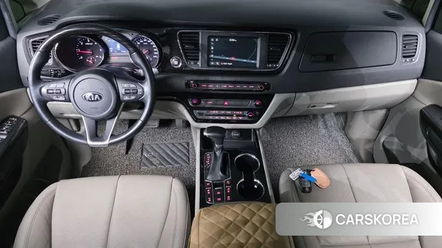 Kia The New Carnival id 3607769 из Кореи 17