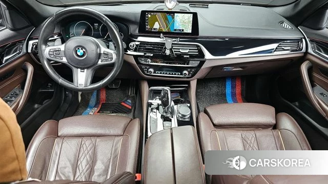 BMW 5 Series (G30) id 3845120 из Кореи 17