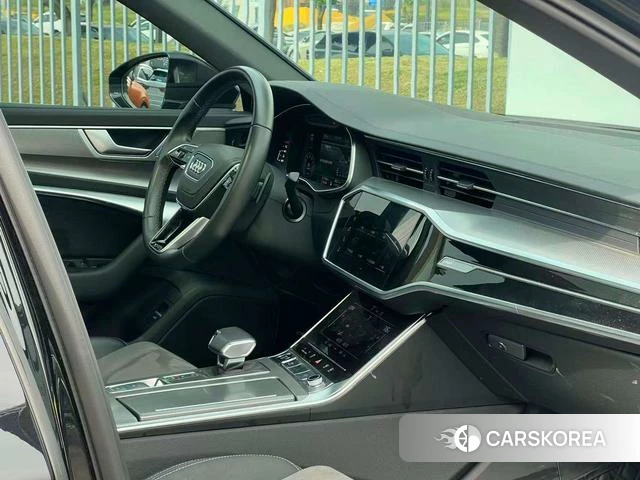 Audi A6L id 4278463 из Китая 19