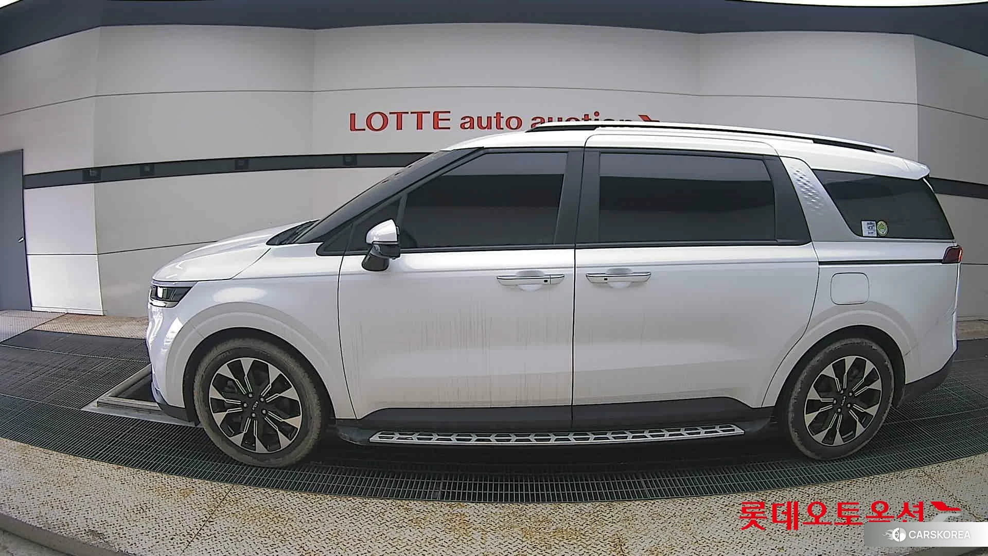 Kia Carnival id 4498451 из Кореи 34