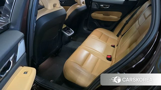 Volvo V60 Cross-Country 2nd Generation id 3819582 из Кореи 17