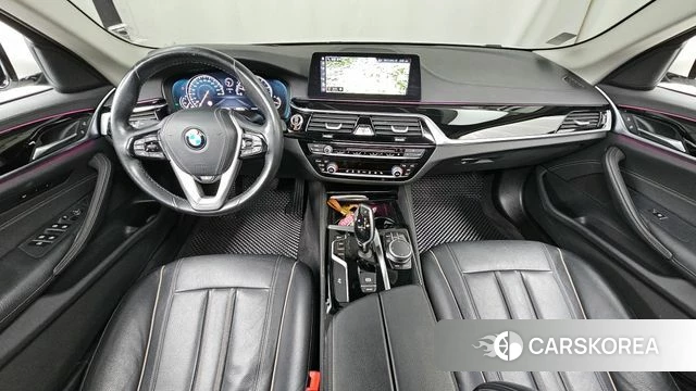 BMW 5 Series (G30) id 3924906 из Кореи 17