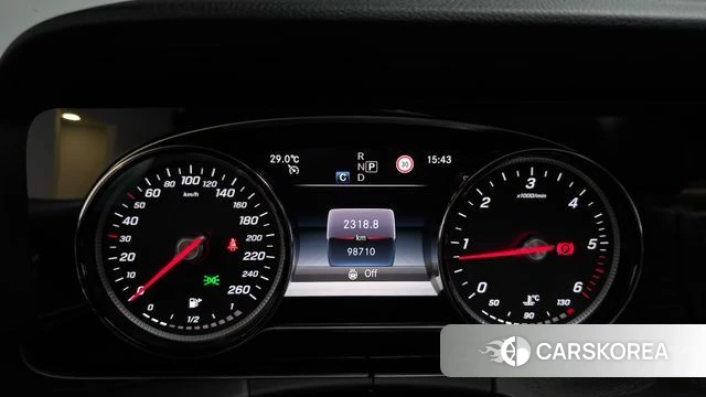 Mercedes-Benz E-Class W213 id 4717649 из Кореи 31