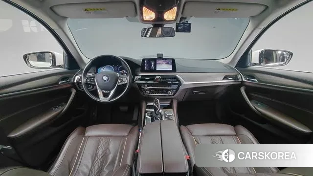 BMW 5 Series (G30) id 3270403 из Кореи 17