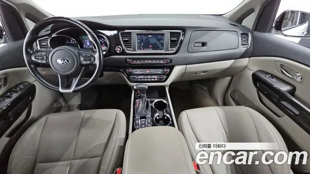 Kia The New Carnival id 2672033 из Кореи 17