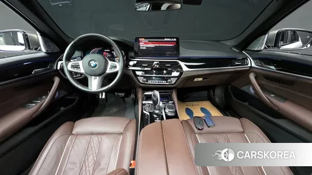 BMW 5 Series (G30) id 3487621 из Кореи 17