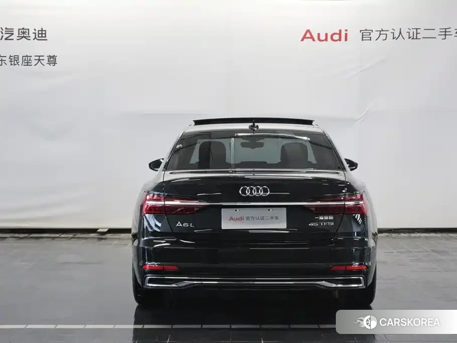 Audi A6L id 4685990 из Китая 12