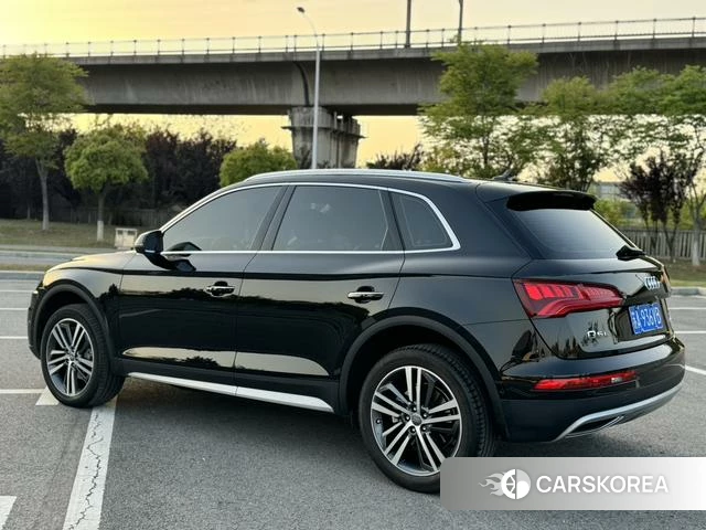 Audi Q5L id 4261399 из Китая 9