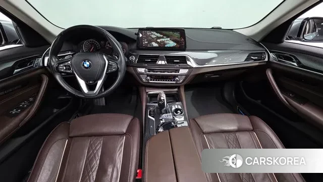 BMW 5 Series (G30) id 3641506 из Кореи 17