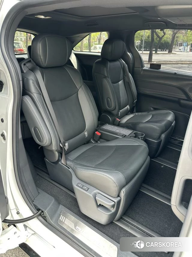 Toyota Saina id 4257693 из Китая 13