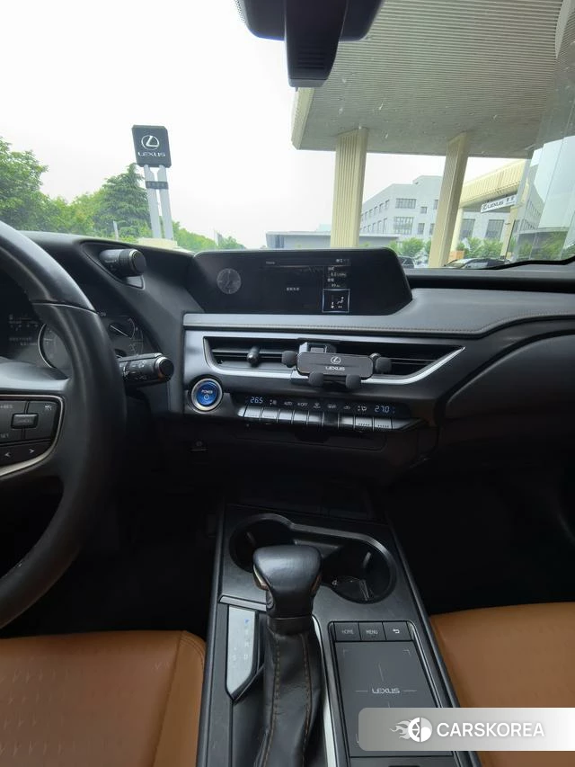 Lexus UX id 4262363 из Китая 14