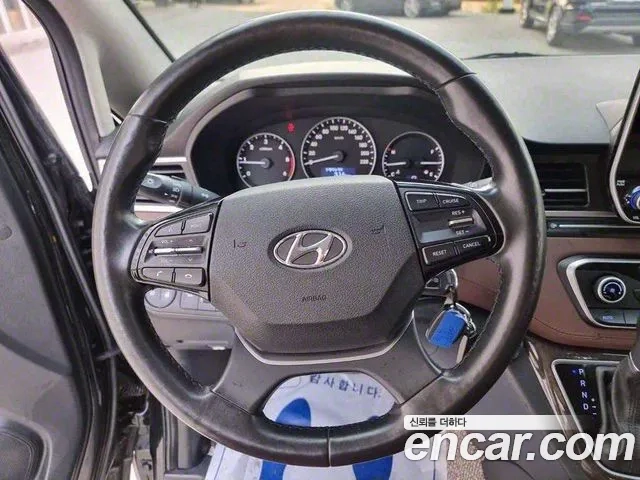 Hyundai The New Grand Starex id 2860661 из Кореи 17