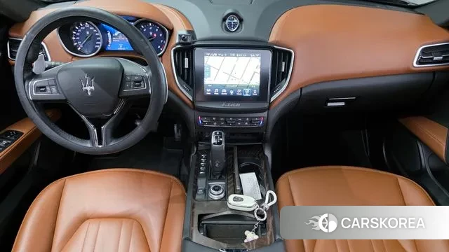 Maserati Ghibli id 3311958 из Кореи 17