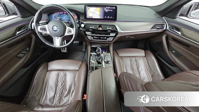 BMW 5 Series (G30) id 3872350 из Кореи 17