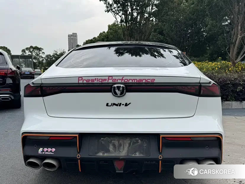 Chang'an Changan UNI-V id 4570433 из Китая 7