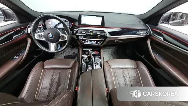 BMW 5 Series (G30) id 3687592 из Кореи 17