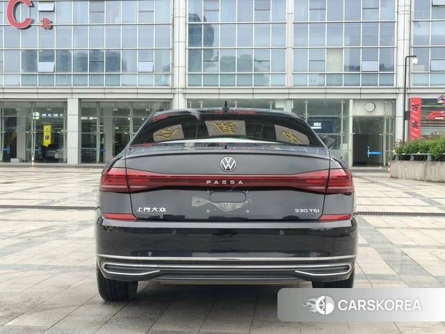 Volkswagen Passat id 4261123 из Китая 9