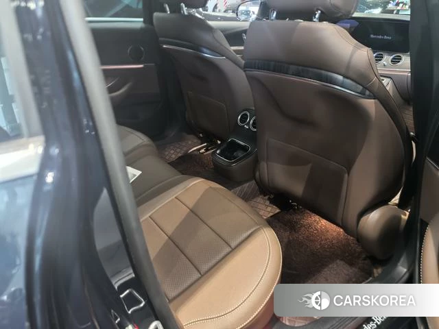 Mercedes-Benz E-class id 4277104 из Китая 7