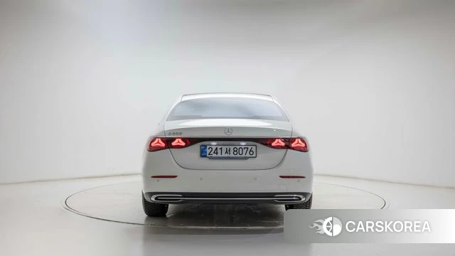 Mercedes-Benz E-Class W214 id 4710368 из Кореи 17