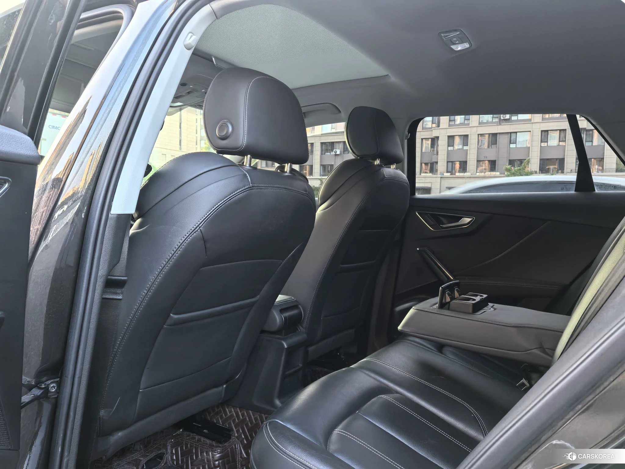 Audi Q2L id 4510774 из Китая 23