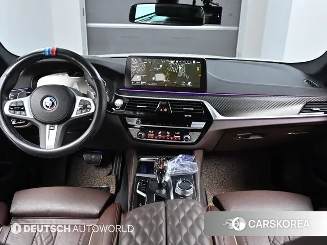 BMW 5 Series (G30) id 3037362 из Кореи 17