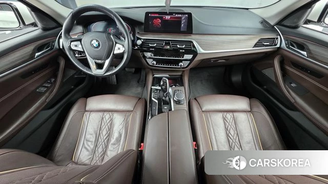 BMW 5 Series (G30) id 4446471 из Кореи 29