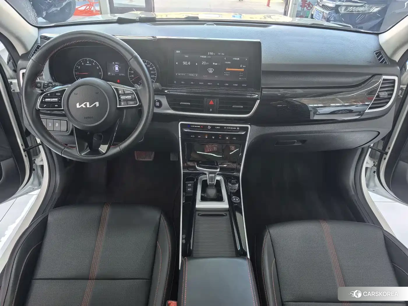 Kia KX3 id 4606838 из Китая 14