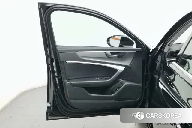 Audi A6L id 4275671 из Китая 21
