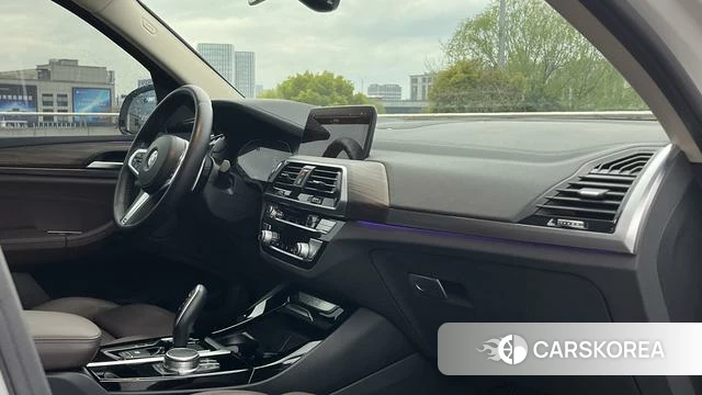 BMW X3 id 4299736 из Китая 18