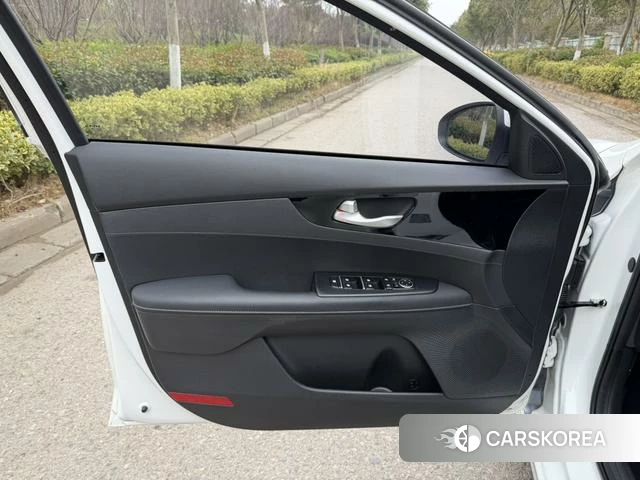 Kia K3 id 4264440 из Китая 12