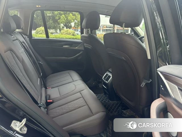 BMW X3 id 4393302 из Китая 10