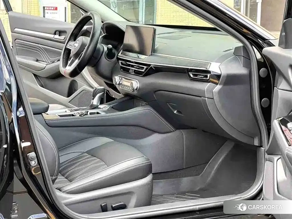 Nissan Altima id 4547226 из Китая 7